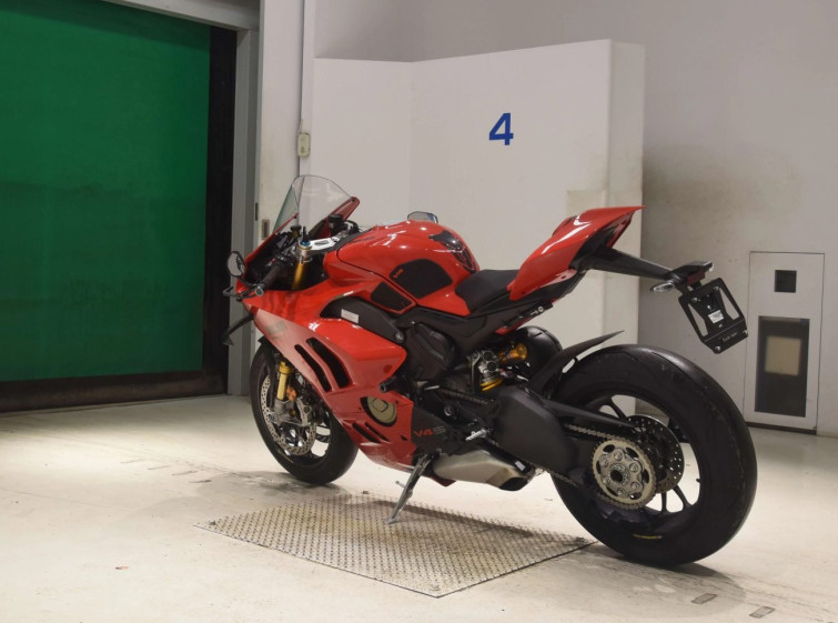 Мотоцикл Ducati PANIGALE V4S з пробігом 578 km