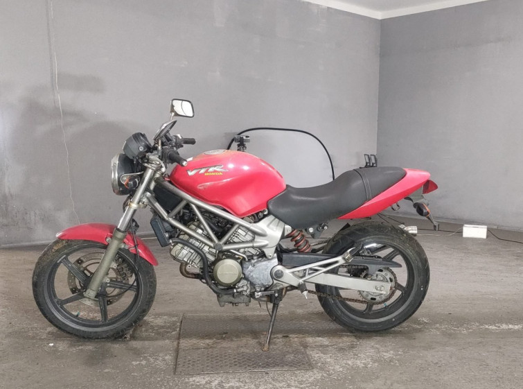 Мотоцикл Honda VTR250 с пробегом 57998 km