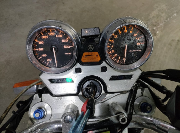Мотоцикл Yamaha XJR1300 с пробегом 19960 km