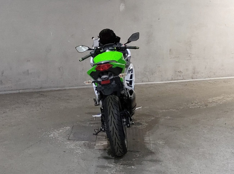 Мотоцикл Kawasaki NINJA250