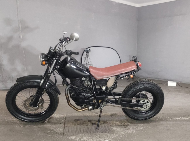 Мотоцикл Yamaha TW225 с пробегом 28024 km