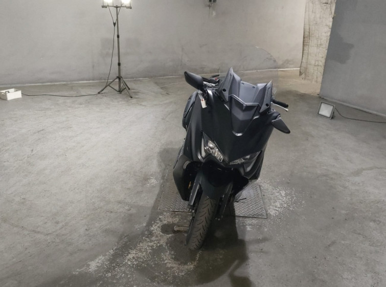 Мотоцикл Yamaha T-MAX560 с пробегом 5553 km