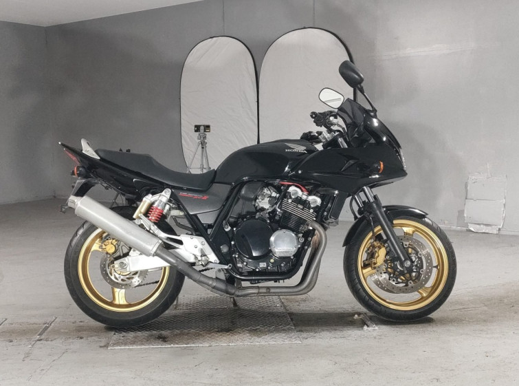 Мотоцикл Honda CB400 SUPER BOL D’OR з пробігом 26317 km