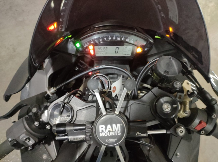 Мотоцикл Kawasaki NINJA ZX-10R с пробегом 45169 km