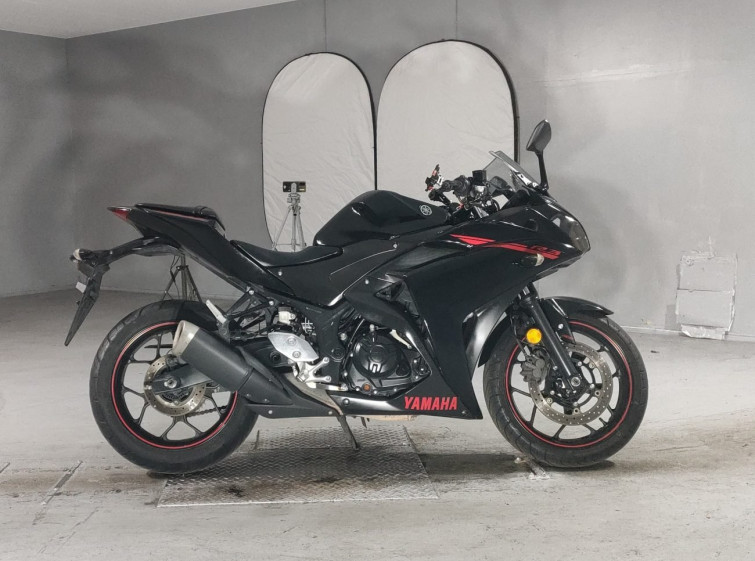 Мотоцикл Yamaha YZF-R3 с пробегом 57550 km
