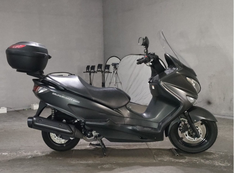 Мотоцикл Suzuki BURGMAN 200 с пробегом 19084 km