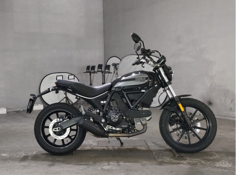 Мотоцикл Ducati SCRAMBLER SIXTY2 з пробігом 4237 km