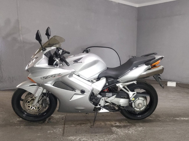 Мотоцикл Honda VFR800F с пробегом 23854 km