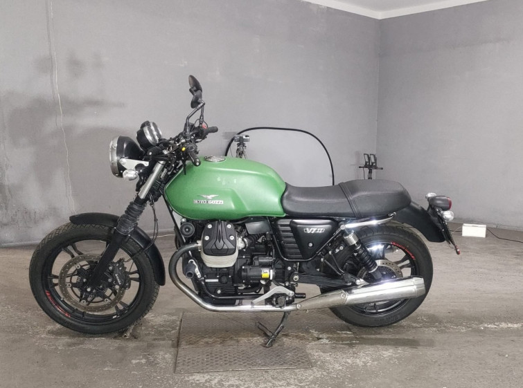 Мотоцикл Moto Guzzi V7 STONE с пробегом 29259 km