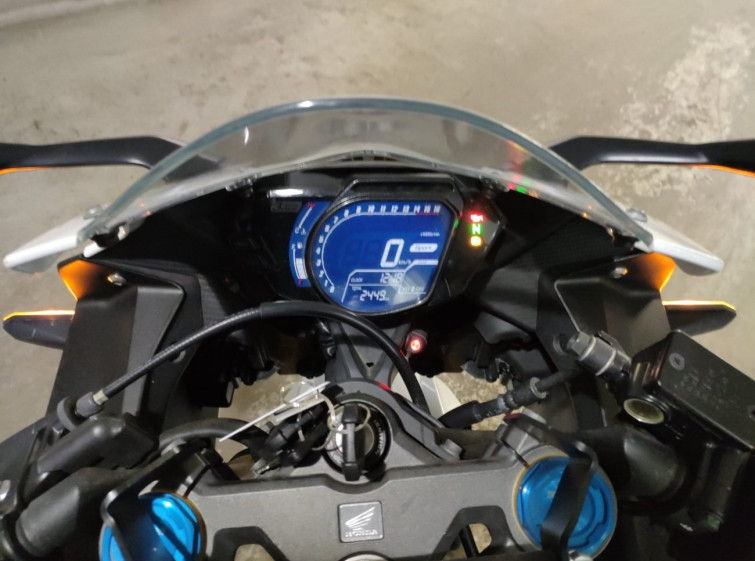 Мотоцикл Honda CBR250RR с пробегом 2449 km