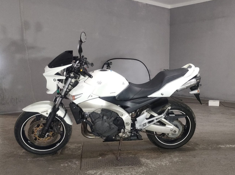 Мотоцикл Suzuki GSR400 с пробегом 31177 km