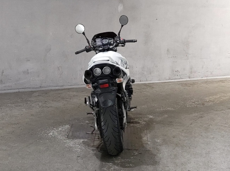 Мотоцикл Suzuki GSR400 с пробегом 31177 km