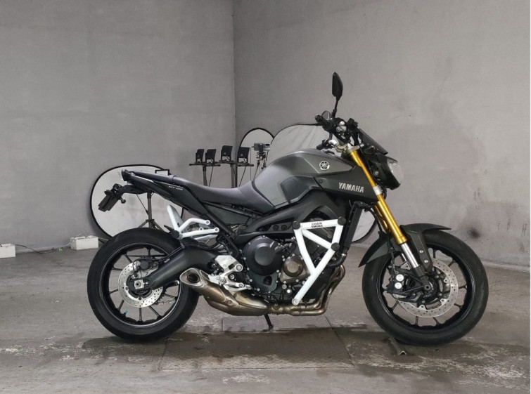 Мотоцикл Yamaha MT-09 с пробегом 17286 km