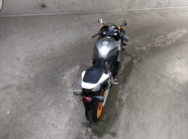 Мотоцикл Honda CBR600RR с пробегом 16875 km