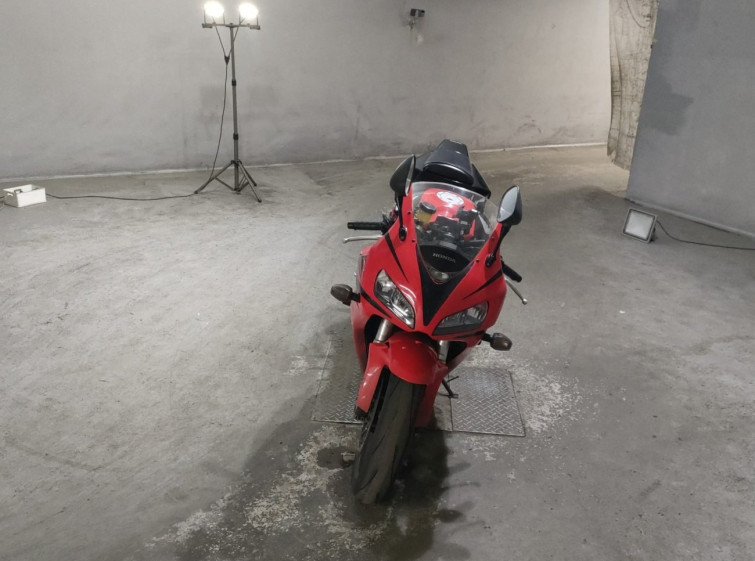 Мотоцикл Honda CBR1000RR з пробігом 59195 km