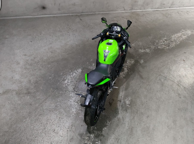 Мотоцикл Kawasaki NINJA ZX-25R KRT с пробегом 3833 km