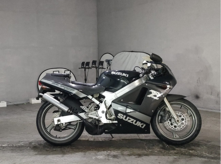 Мотоцикл Suzuki RGV250 GAMMA с пробегом 12106 km