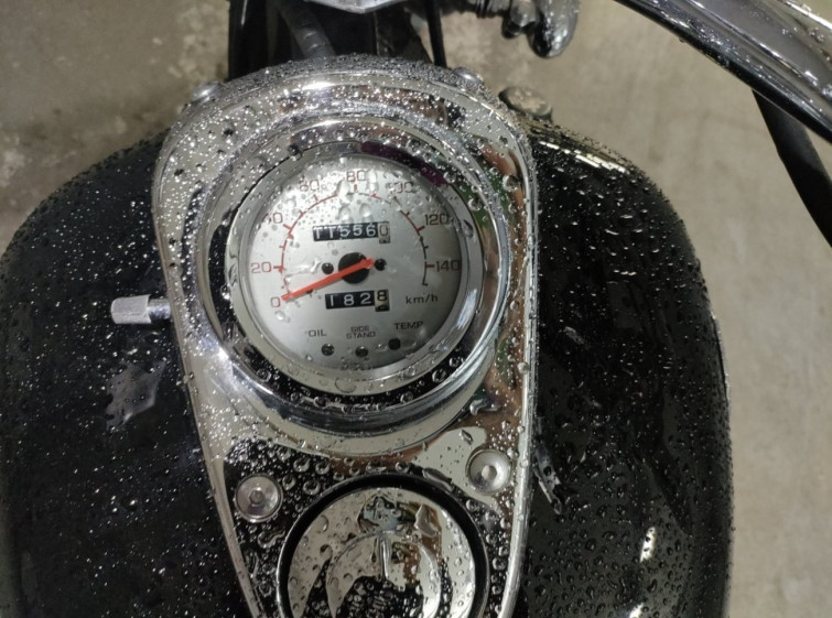 Мотоцикл Honda MAGNA250 з пробігом 11556 km