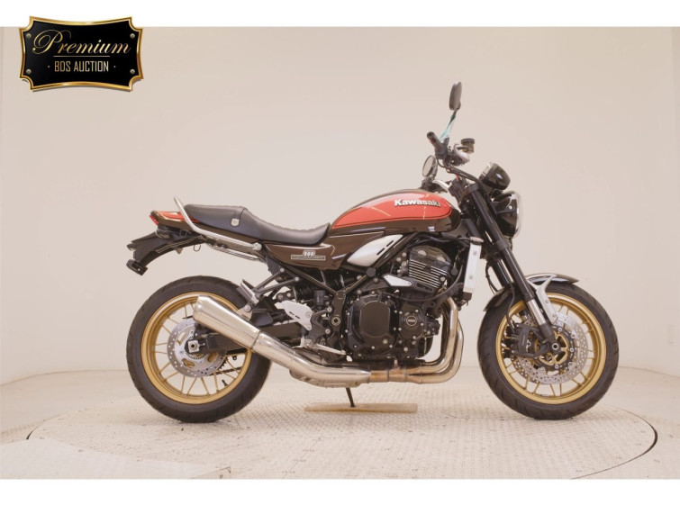 Мотоцикл Kawasaki Z900RS с пробегом 9282 km