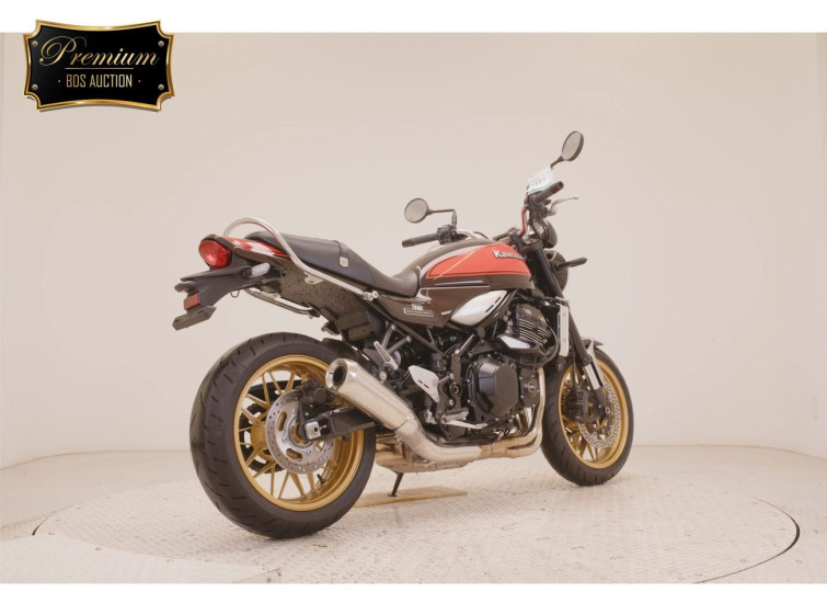 Мотоцикл Kawasaki Z900RS с пробегом 9282 km