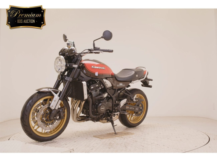 Мотоцикл Kawasaki Z900RS с пробегом 9282 km