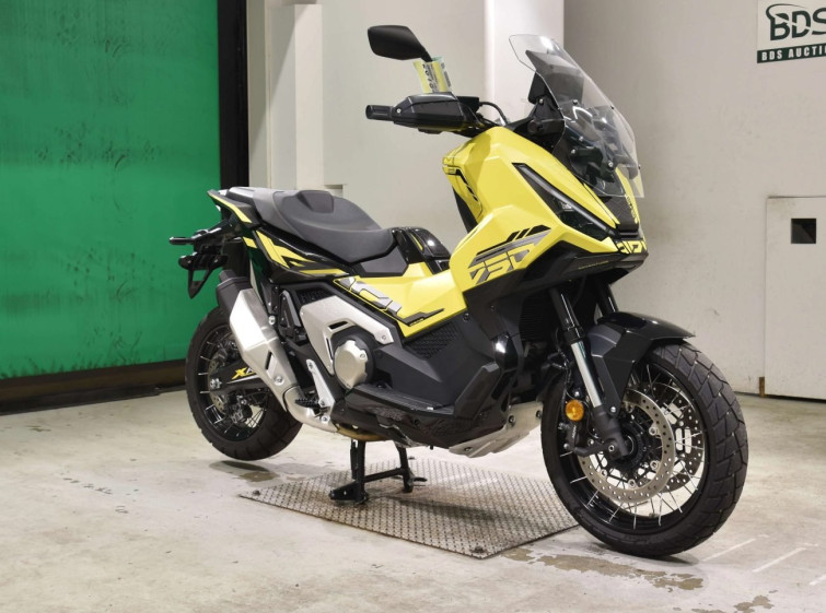Мотоцикл Honda X-ADV750-2 с пробегом 2893 km