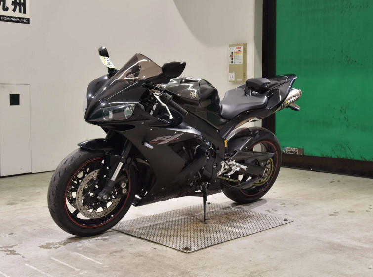 Мотоцикл Yamaha YZF-R1 с пробегом 19589 km