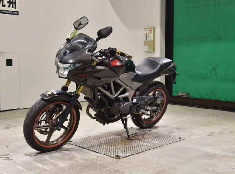 Мотоцикл Honda VTR250F с пробегом 49260 km