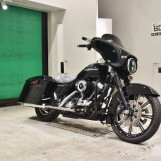 Мотоцикл HD SREET GLIDE FLHX1580 с пробегом 32765 km