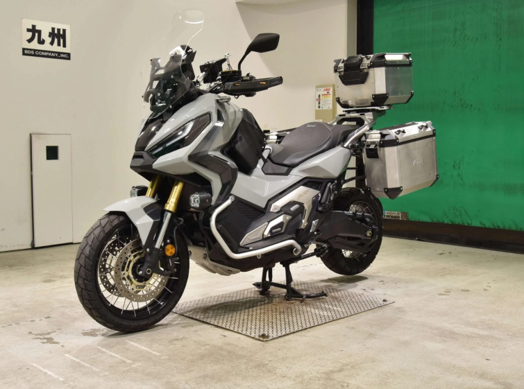 Мотоцикл Honda X-ADV750-2 з пробігом 6301 km