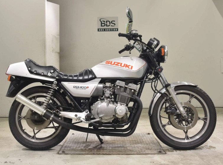 Мотоцикл Kawasaki GSX400F с пробегом 49616 km