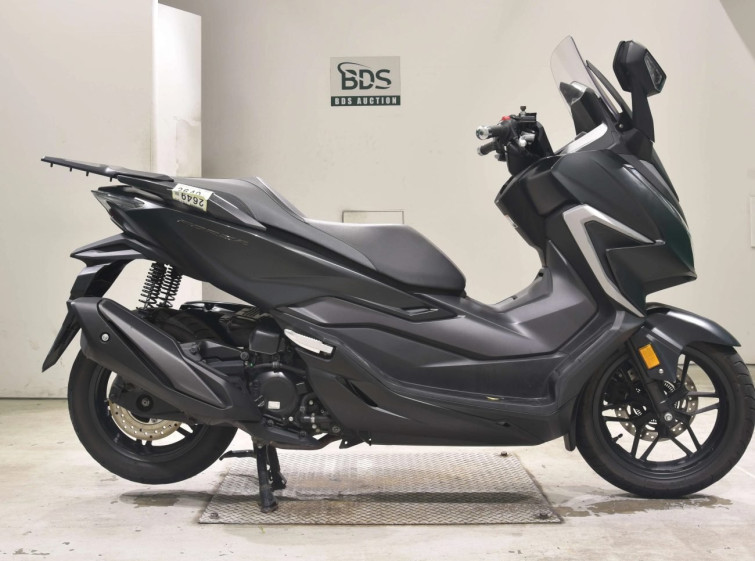 Мотоцикл Honda FORZA с пробегом 5748 km