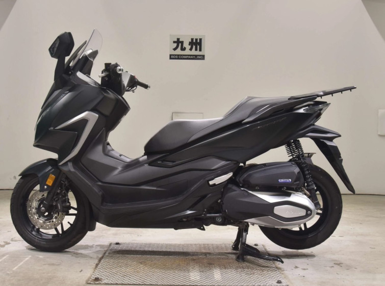 Мотоцикл Honda FORZA с пробегом 5748 km