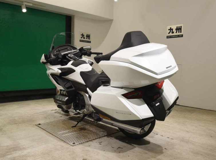 Мотоцикл Honda GL1800 TOUR D з пробігом 1052 km