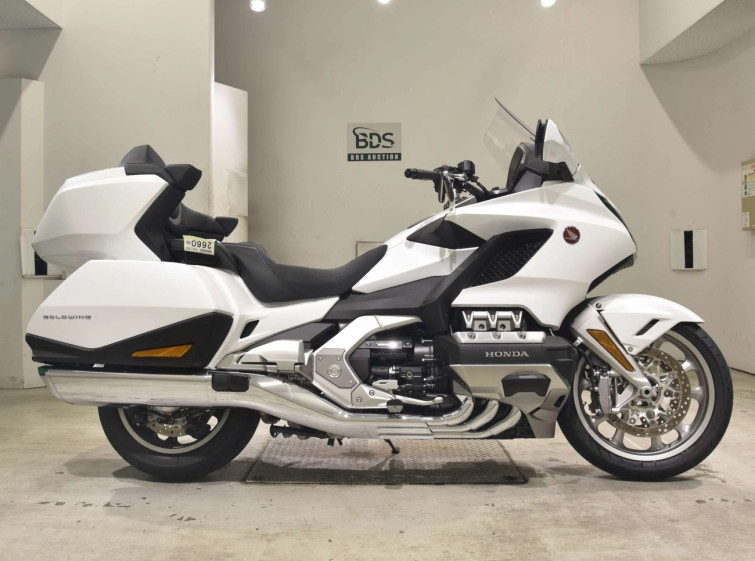 Мотоцикл Honda GL1800 TOUR D з пробігом 1052 km