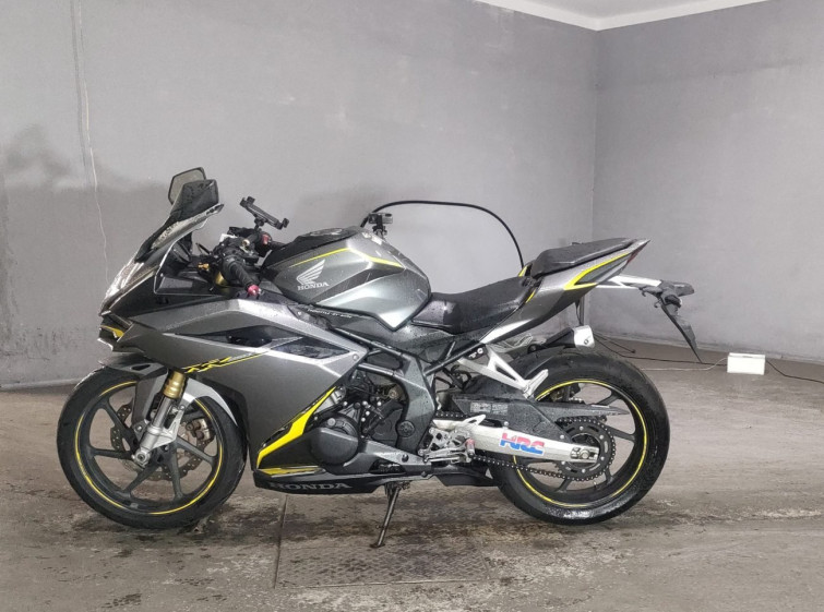 Мотоцикл Honda CBR250RR з пробігом 41562 km