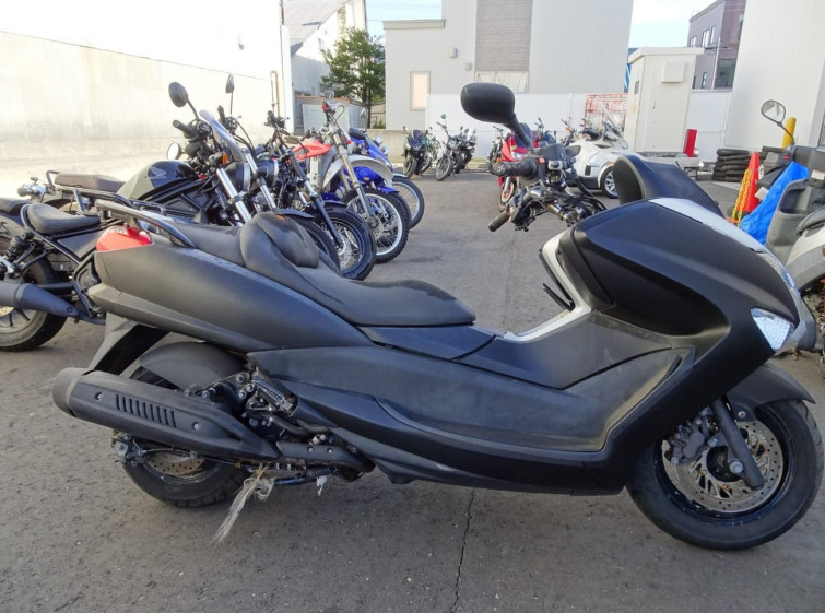 Мотоцикл Yamaha MAJESTY250 с пробегом 38632 km