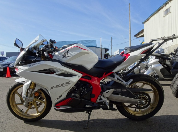 Мотоцикл Honda CBR250RRA з пробігом 6915 km