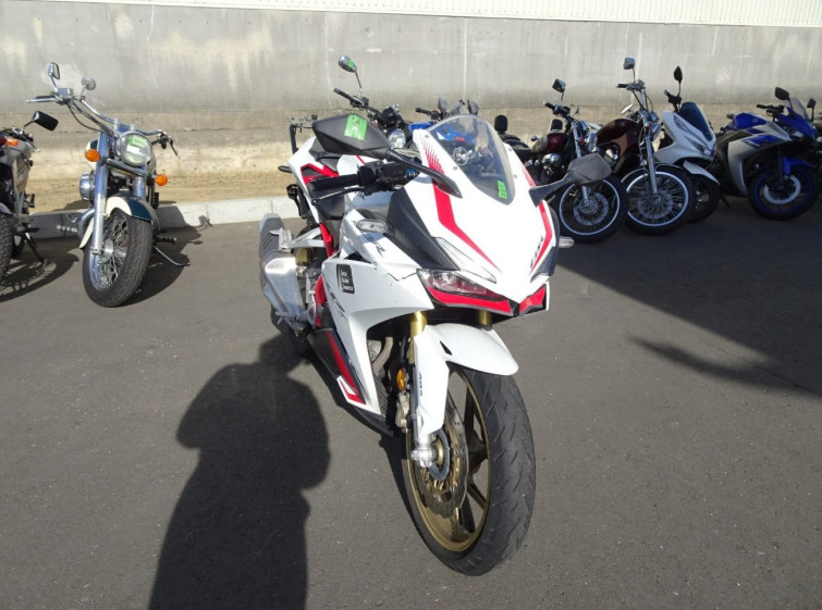Мотоцикл Honda CBR250RRA з пробігом 6915 km