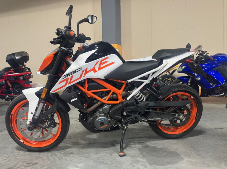 Мотоцикл KTM MODEL: KTM 390DUKE с пробегом 18287 km