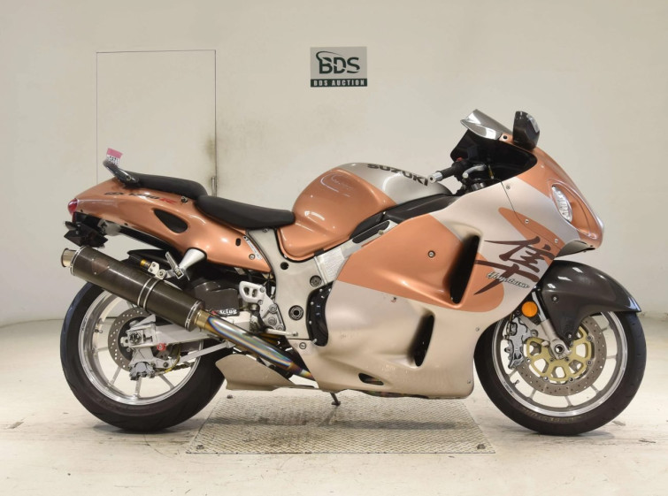 Мотоцикл Suzuki GSX1300R HAYABUSA