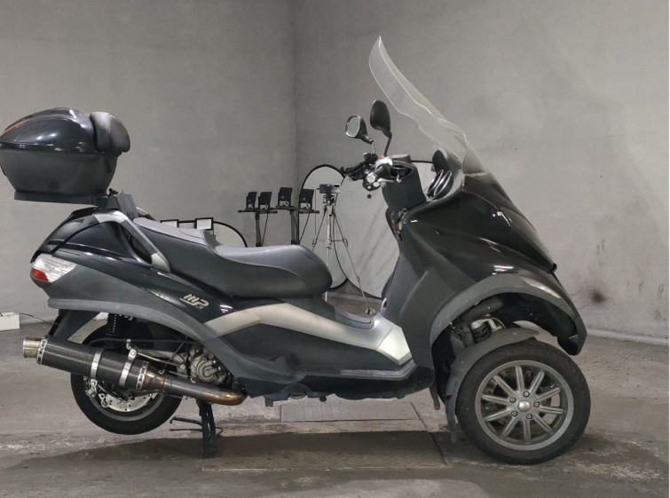 Мотоцикл Piaggio PEERAGE MP3 250RL з пробігом 19817 km