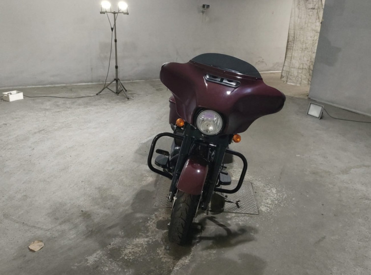 Мотоцикл HD STREET GLIDE FLHXS1870 с пробегом 6770 km