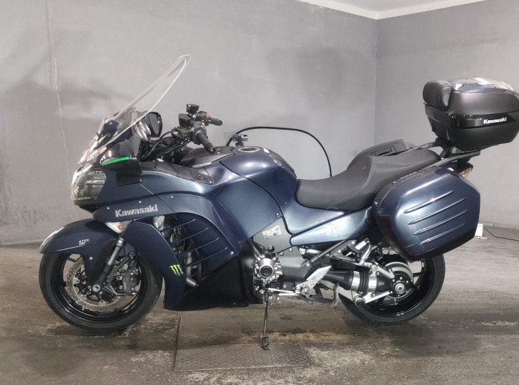 Мотоцикл Kawasaki GTR1400 CONCOURS с пробегом 16895 km