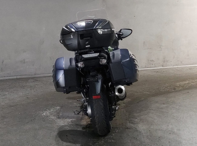 Мотоцикл Kawasaki GTR1400 CONCOURS с пробегом 16895 km