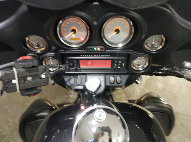 Мотоцикл HD SREET GLIDE FLHX1690 с пробегом 21974 km