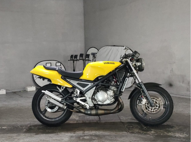 Мотоцикл Yamaha R1-Z з пробігом 17190 km