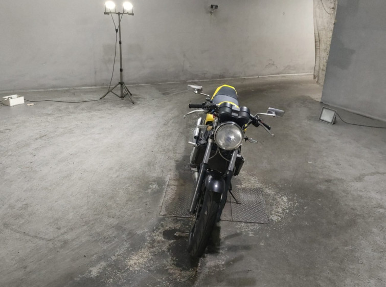 Мотоцикл Yamaha R1-Z з пробігом 17190 km