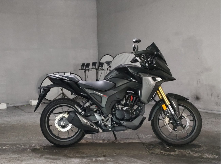 Мотоцикл Honda CB200XA с пробегом 940 km
