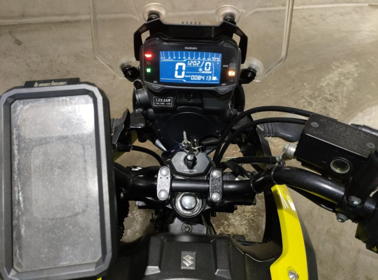 Мотоцикл Suzuki V-STROM DL250 с пробегом 8414 km